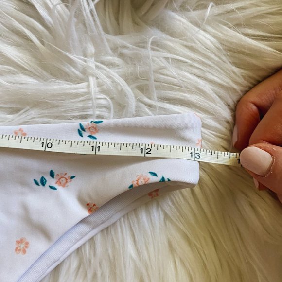 White Peach Floral Off Shoulder Ruffle Bikini - Picture 8 of 13